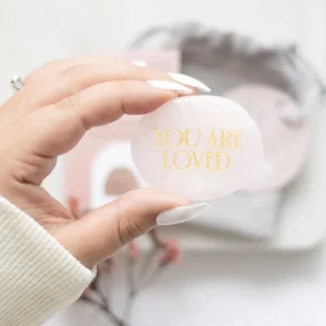 You Are Loved Rose Quartz -ruusukvartsi kämmenkivi "olet rakastettu"