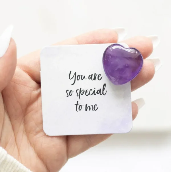 You Are So Special To me -ametisti sydän onnenkivi lahjapussissa